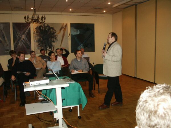 Robert J. Wierzbicki speaks at the Mobile Young Leaders Network Symposium (MYLNORK 2005) in Zakopane, Poland